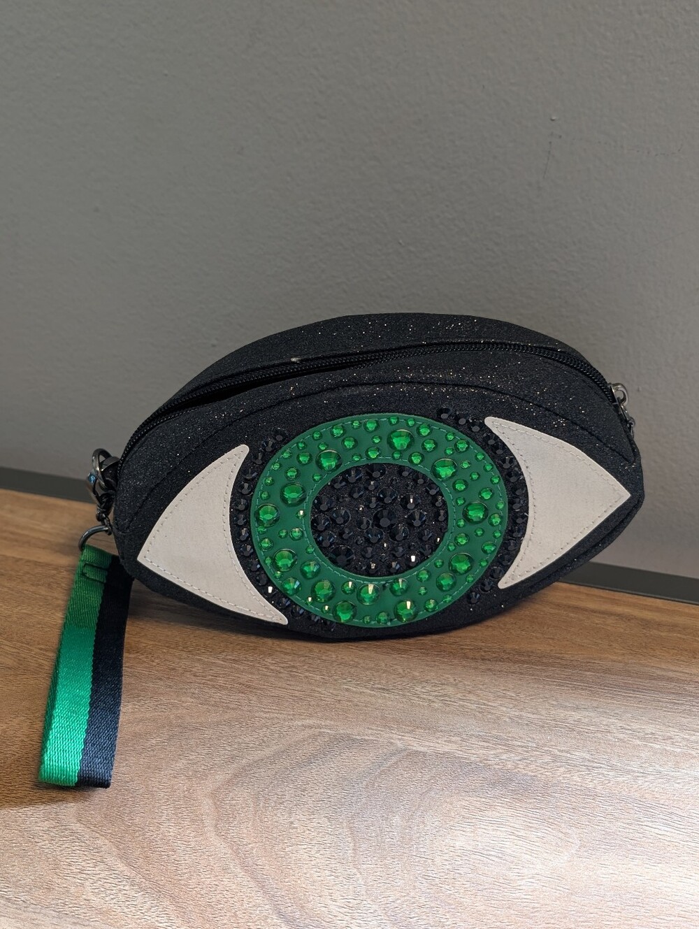 Bath & Body Works Halloween Green Rhinestone Evil Eyeball Glitter Wristlet 2024